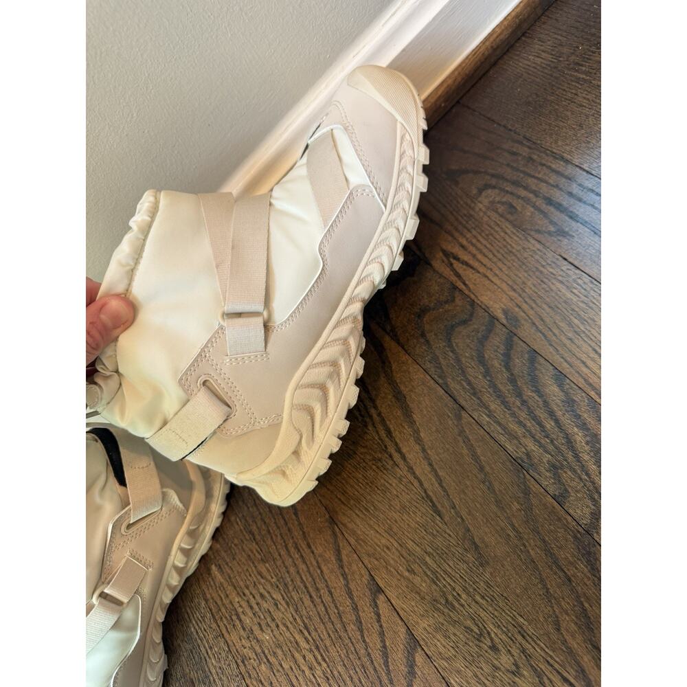 KEEN Hoodzerra II Boots/ Free People Womens Sz 9 Insulated Waterproof NEW $165 - Picture 14 of 16